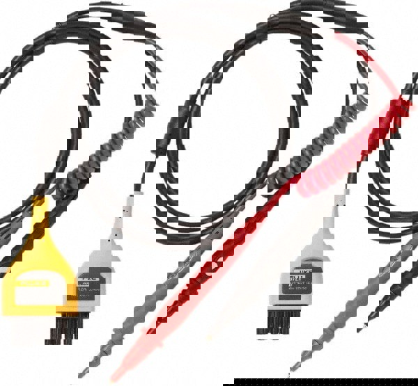 Battery Clip: Use with Fluke 500 Series Battery Analyzer